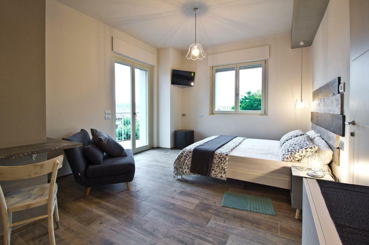Hotel Nonna Giulina à Castagnole delle Lanze Extérieur photo
